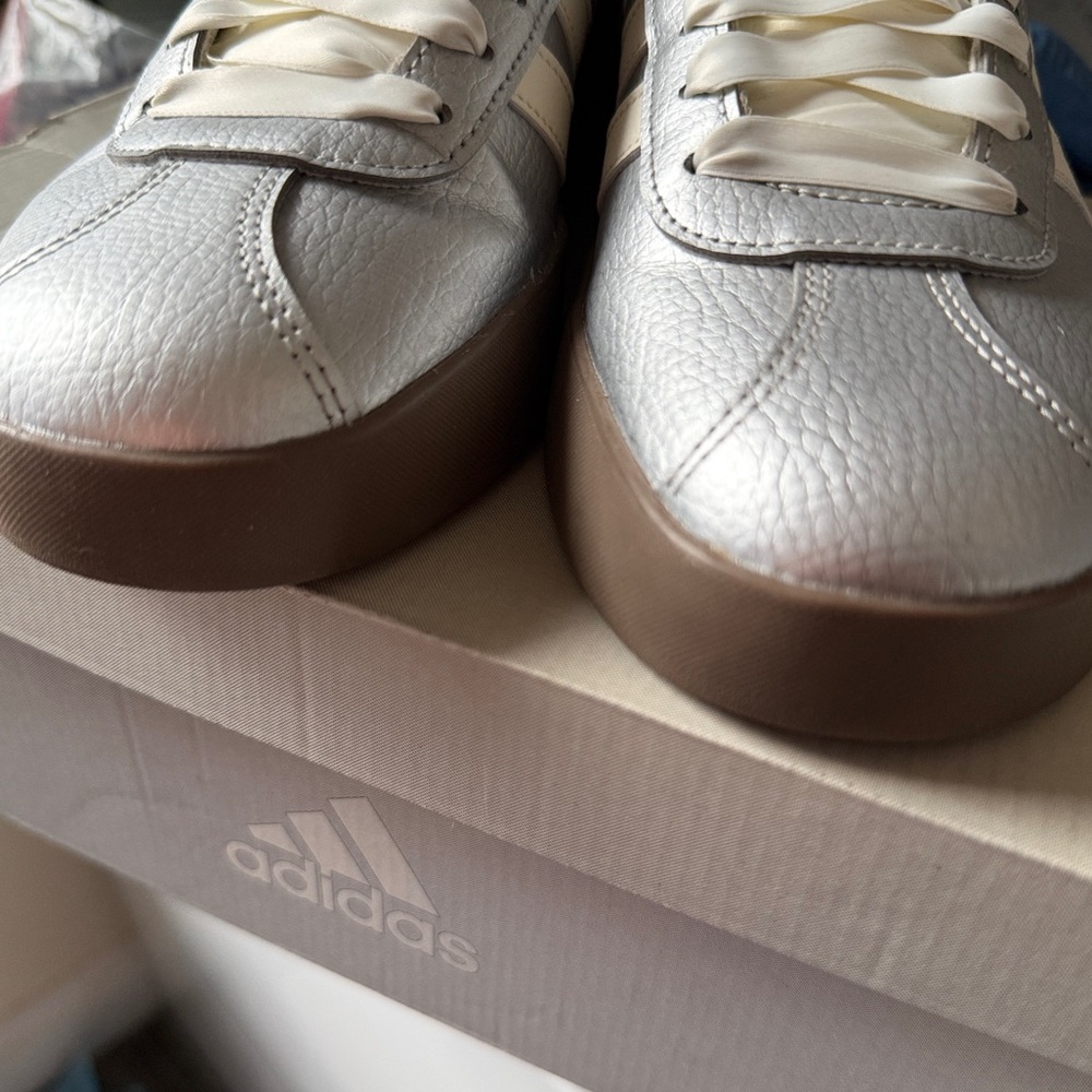 Adidas VL Court 3.0 Women's Shoes - Metallic Silver and White NEW in Box Size 8 - Picture 13 of 14
